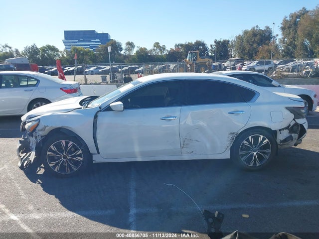 Nissan Altima 2.5 Sv 2018 1N4AL3AP1JC245159 Image 14
