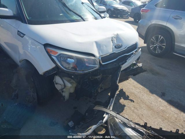 KNDJN2A28F7121540 KIA Soul !