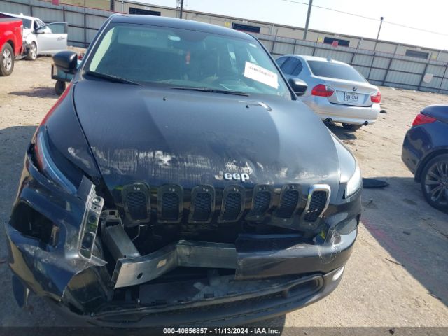 1C4PJLAB8GW161359 Jeep Cherokee Sport