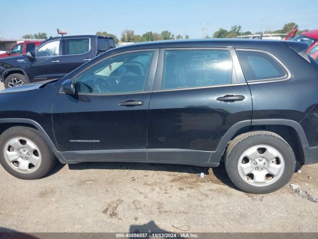 1C4PJLAB8GW161359 Jeep Cherokee Sport