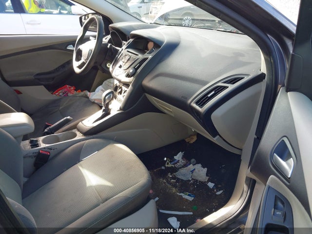 Ford FOCUS SE 2014 1FADP3F2XEL219857 Image 5