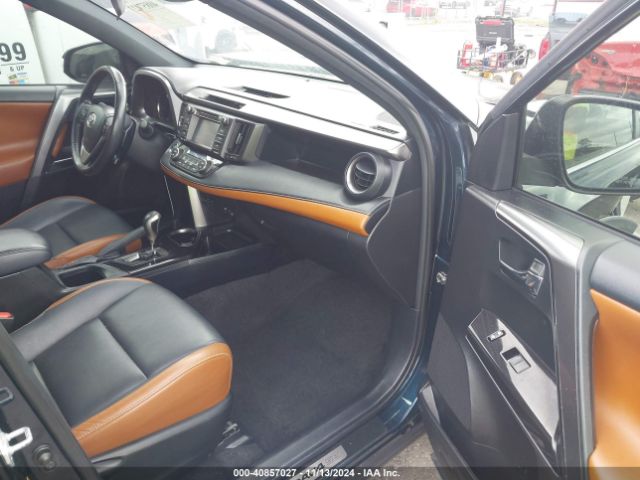 JTMNFREV9HJ714521 Toyota RAV4 SE