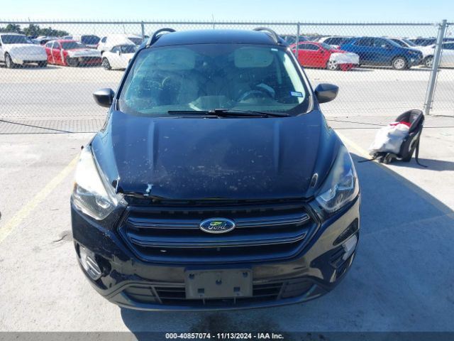 1FMCU0HD8KUA92555 Ford ESCAPE SEL