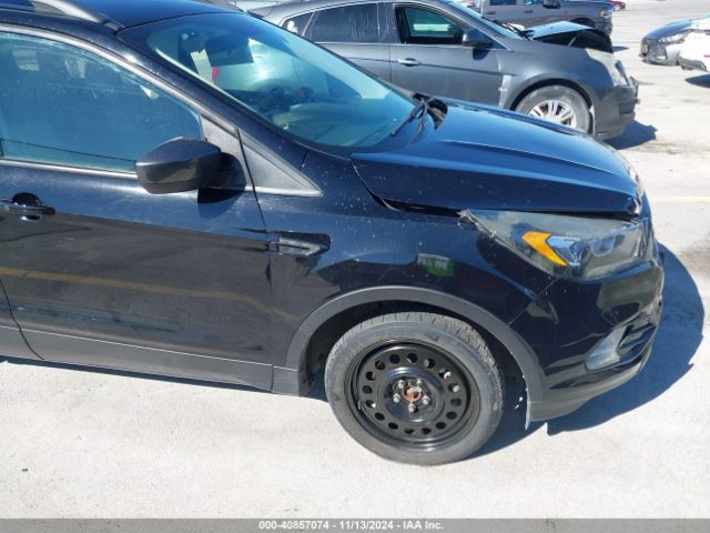 1FMCU0HD8KUA92555 Ford ESCAPE SEL