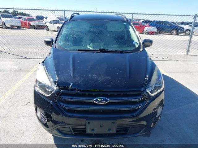 1FMCU0HD8KUA92555 Ford ESCAPE SEL