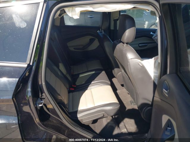 1FMCU0HD8KUA92555 Ford ESCAPE SEL