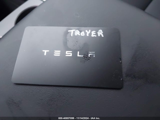 2023 TESLA MODEL 3 5YJ3E1EC4PF628033 Photo 10