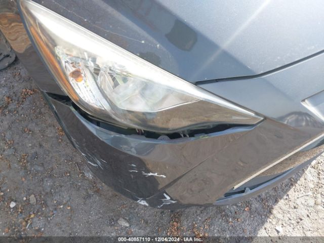 3MYDLBYV7JY330523 Toyota YARIS IA