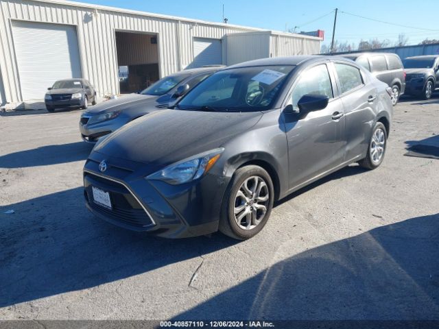 3MYDLBYV7JY330523 Toyota YARIS IA