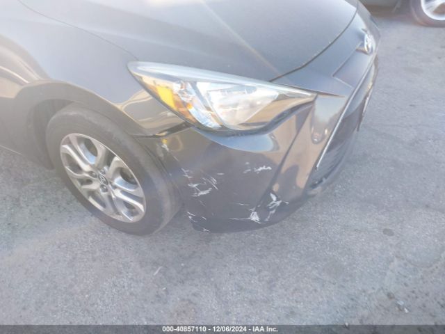 3MYDLBYV7JY330523 Toyota YARIS IA
