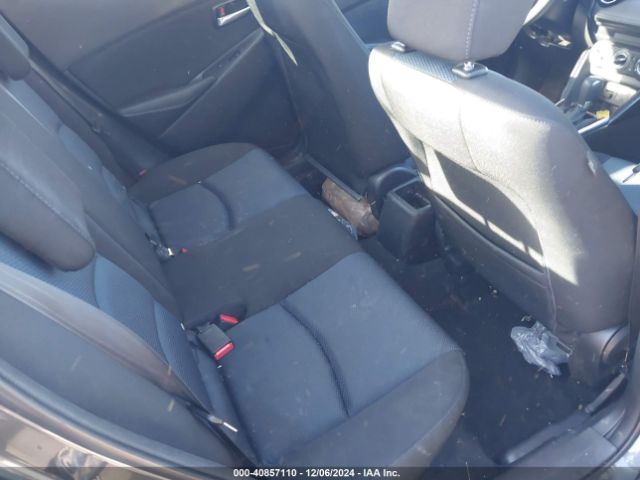 3MYDLBYV7JY330523 Toyota YARIS IA