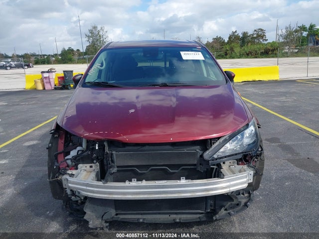 2C4RC1CG2PR530077 Chrysler Voyager Lx