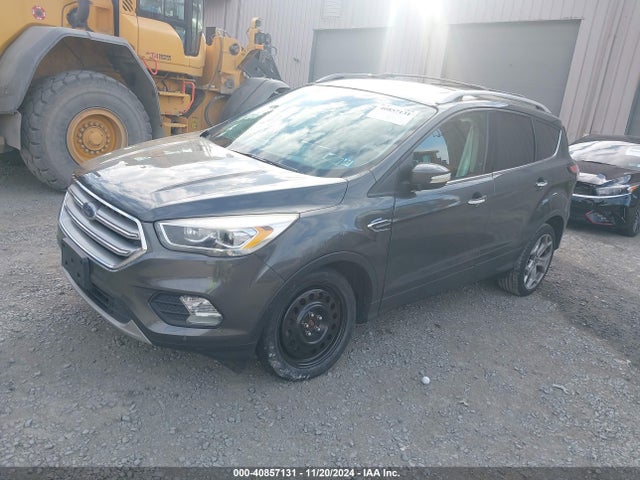 Ford Escape Titanium 2017 1FMCU9J93HUC70570 Image 2