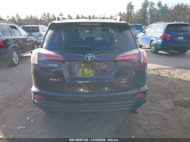 2T3BFREV8JW770265 Toyota RAV4 LE