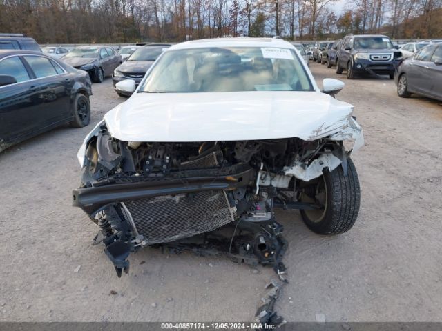 1VWBS7A35GC016009 Volkswagen Passat 1.8t Se