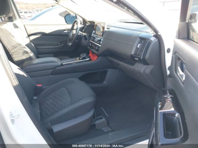 5N1DR3BA3NC244273 Nissan Pathfinder Sv 2wd