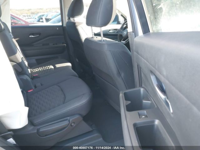 5N1DR3BA3NC244273 Nissan Pathfinder Sv 2wd