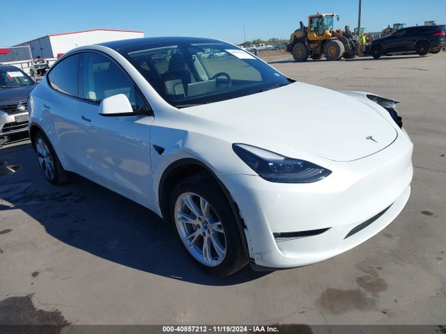 2023 TESLA MODEL Y 7SAYGAEE5PF904904 Photo 0