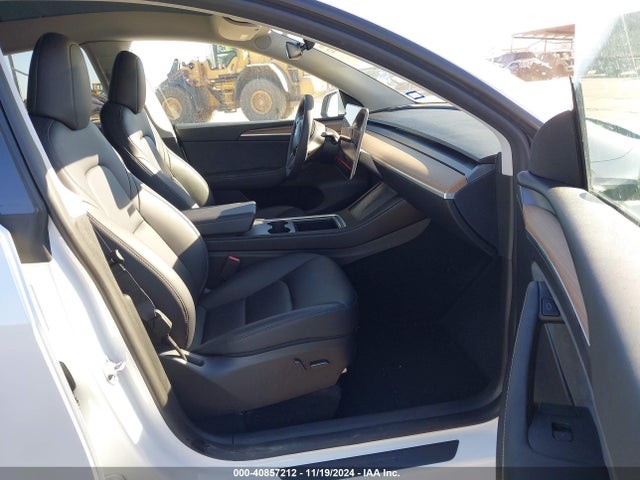 2023 TESLA MODEL Y 7SAYGAEE5PF904904 Photo 4