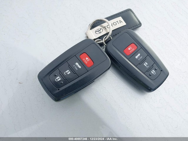 Toyota Corolla Hybrid Le 2022 JTDEAMDE3NJ039151 Image 11