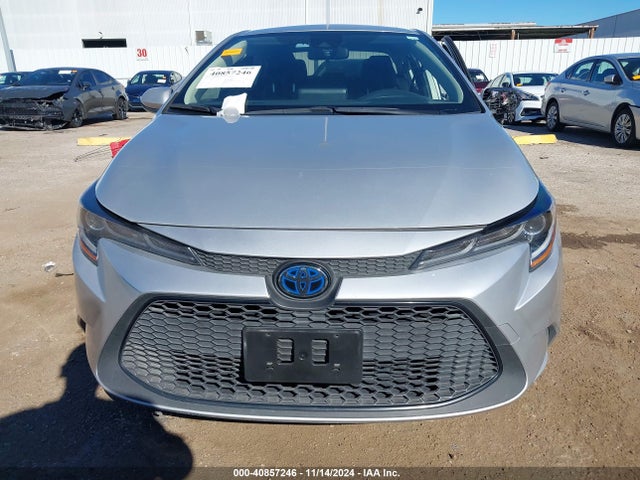 Toyota Corolla Hybrid Le 2022 JTDEAMDE3NJ039151 Image 12