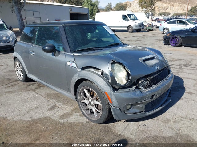 2008 MINI COOPER S WMWMF73598TV35822 Photo 0