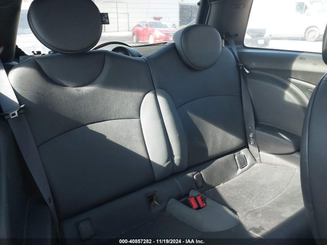 2008 MINI COOPER S WMWMF73598TV35822 Photo 7