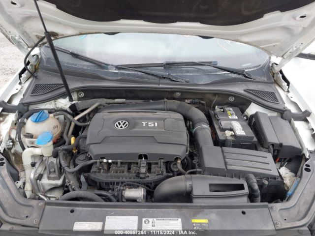 1VWDT7A33HC043538 Volkswagen Passat 1.8t R-line