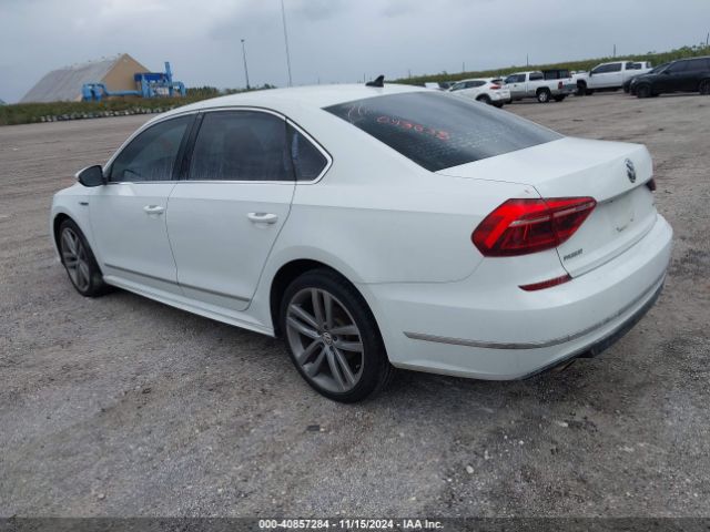 1VWDT7A33HC043538 Volkswagen Passat 1.8t R-line