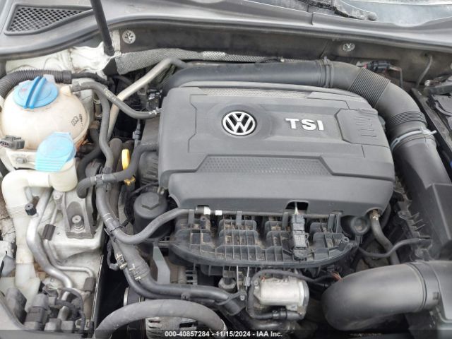1VWDT7A33HC043538 Volkswagen Passat 1.8t R-line