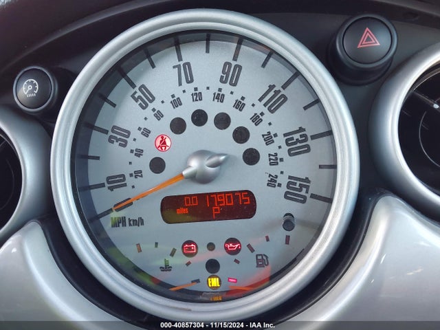 2002 MINI COOPER WMWRC33482TE12506 Photo 6