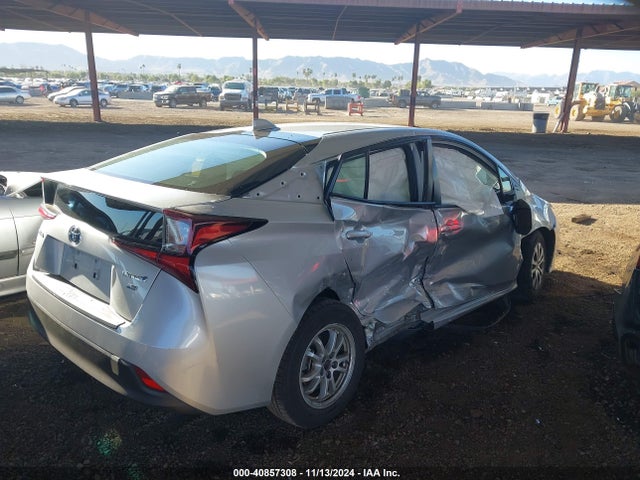 Toyota Prius L Eco 2021 JTDKAMFU3M3142385 Image 4
