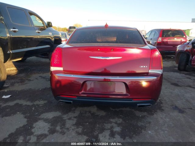 2C3CCAAG9JH275874 Chrysler 300 Touring L