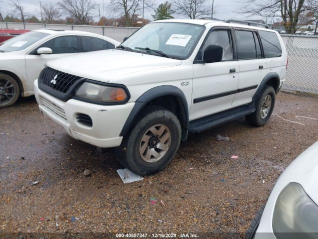 2000 MITSUBISHI MONTERO JA4MR51R0YJ000534 Photo 1