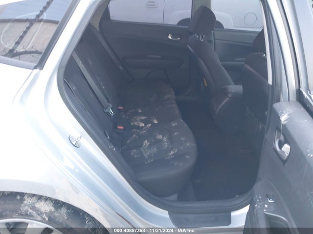 5XXGT4L33JG231607 KIA Optima Lx