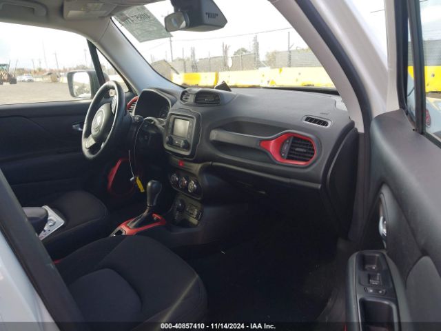ZACCJBCT1GPD72656 Jeep Renegade Trailhawk