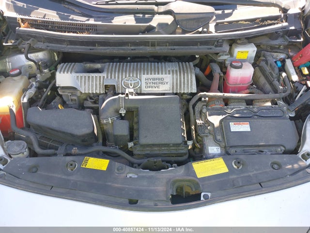 JTDKN3DU9E1821625 Toyota Prius Two