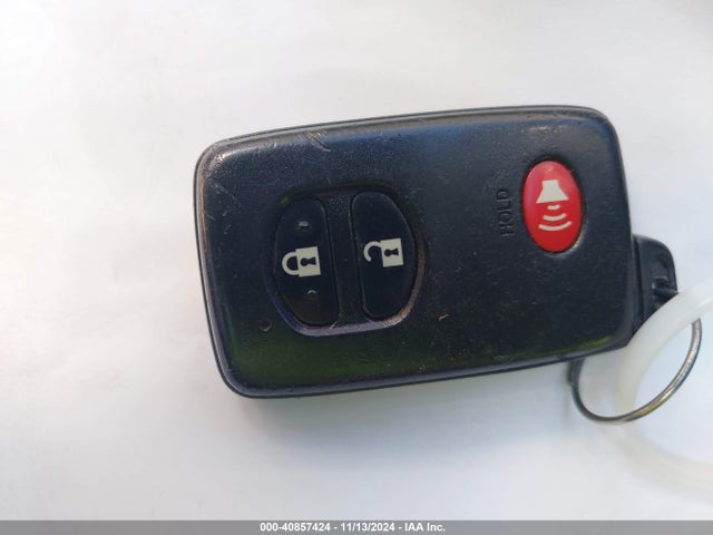 JTDKN3DU9E1821625 Toyota Prius Two