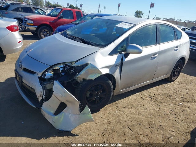 JTDKN3DU9E1821625 Toyota Prius Two