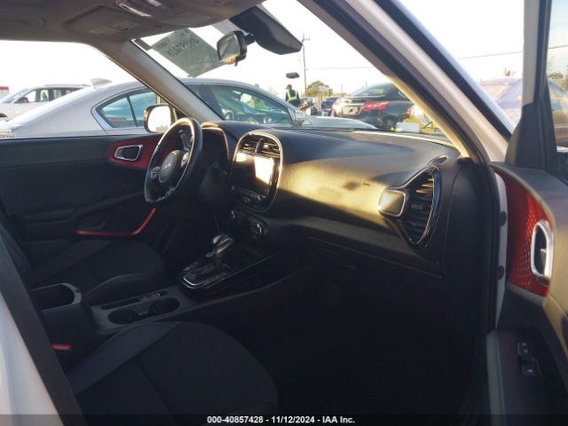 KNDJ53AU5P7842021 KIA Soul Gt-line