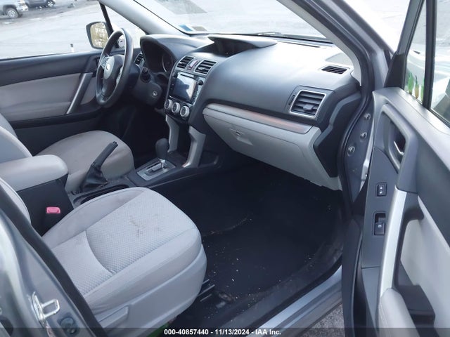 Subaru Forester 2.5i Premium 2016 JF2SJADC8GH426855 Image 5