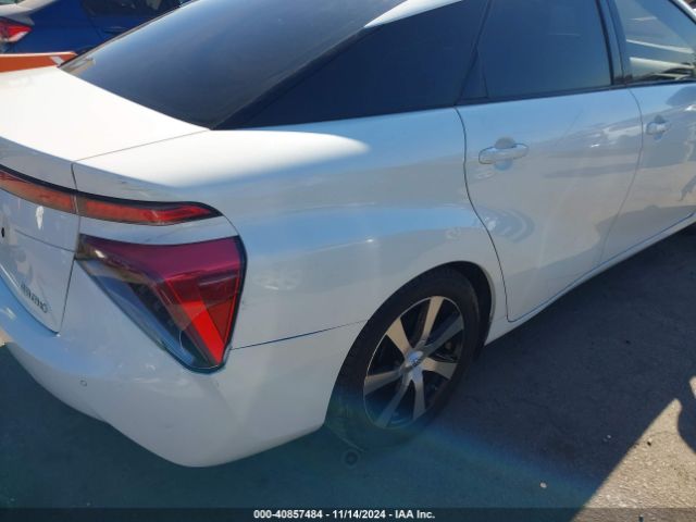 JTDBVRBD2JA005386 Toyota Mirai