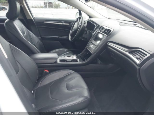 3FA6P0RU5KR138041 Ford Fusion Hybrid Titanium