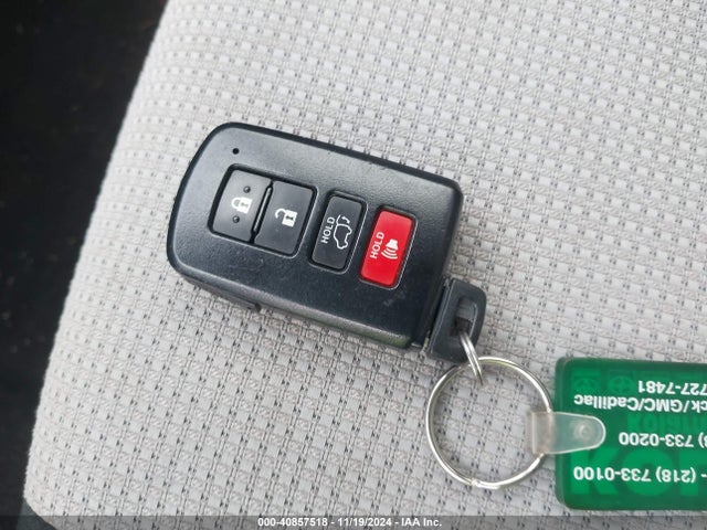 JTMRFREV2JJ247403 Toyota Rav4 Adventure/xle