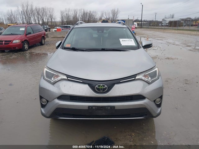 JTMRFREV2JJ247403 Toyota Rav4 Adventure/xle