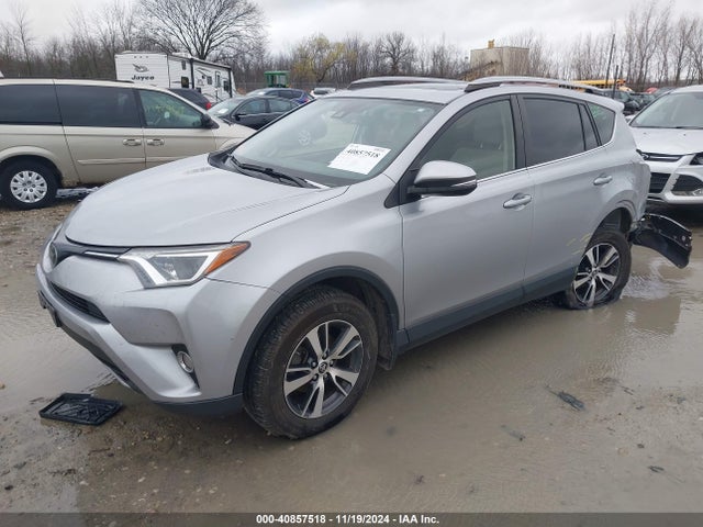 JTMRFREV2JJ247403 Toyota Rav4 Adventure/xle