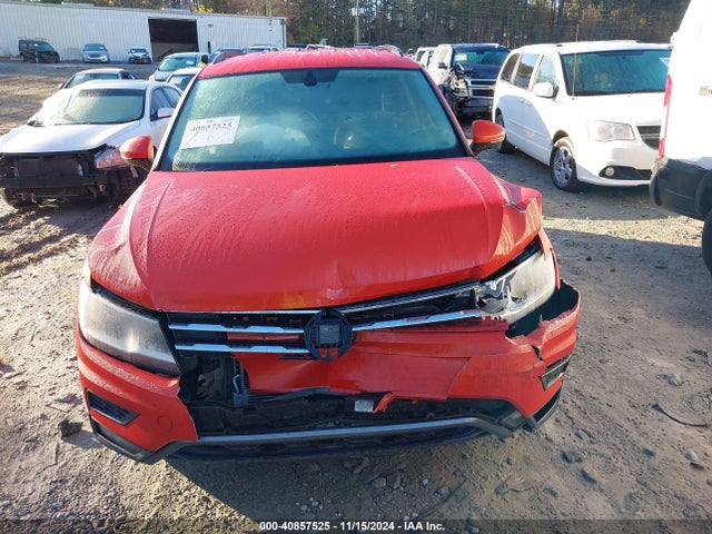 3VV3B7AX6JM021172 Volkswagen Tiguan 2.0t Se/2.0t Sel