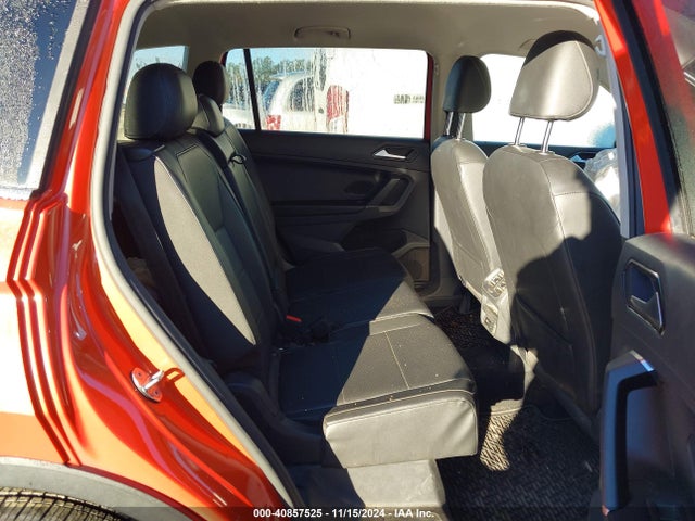 3VV3B7AX6JM021172 Volkswagen Tiguan 2.0t Se/2.0t Sel