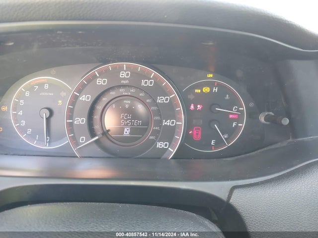 40857542 :رقم المزاد ، 1HGCT2B84EA005790 vin ، 2014 Honda Accord Ex-l V-6 مزاد بيع