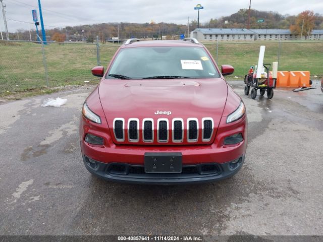 1C4PJLCB3HW586860 Jeep Cherokee Latitude Fwd